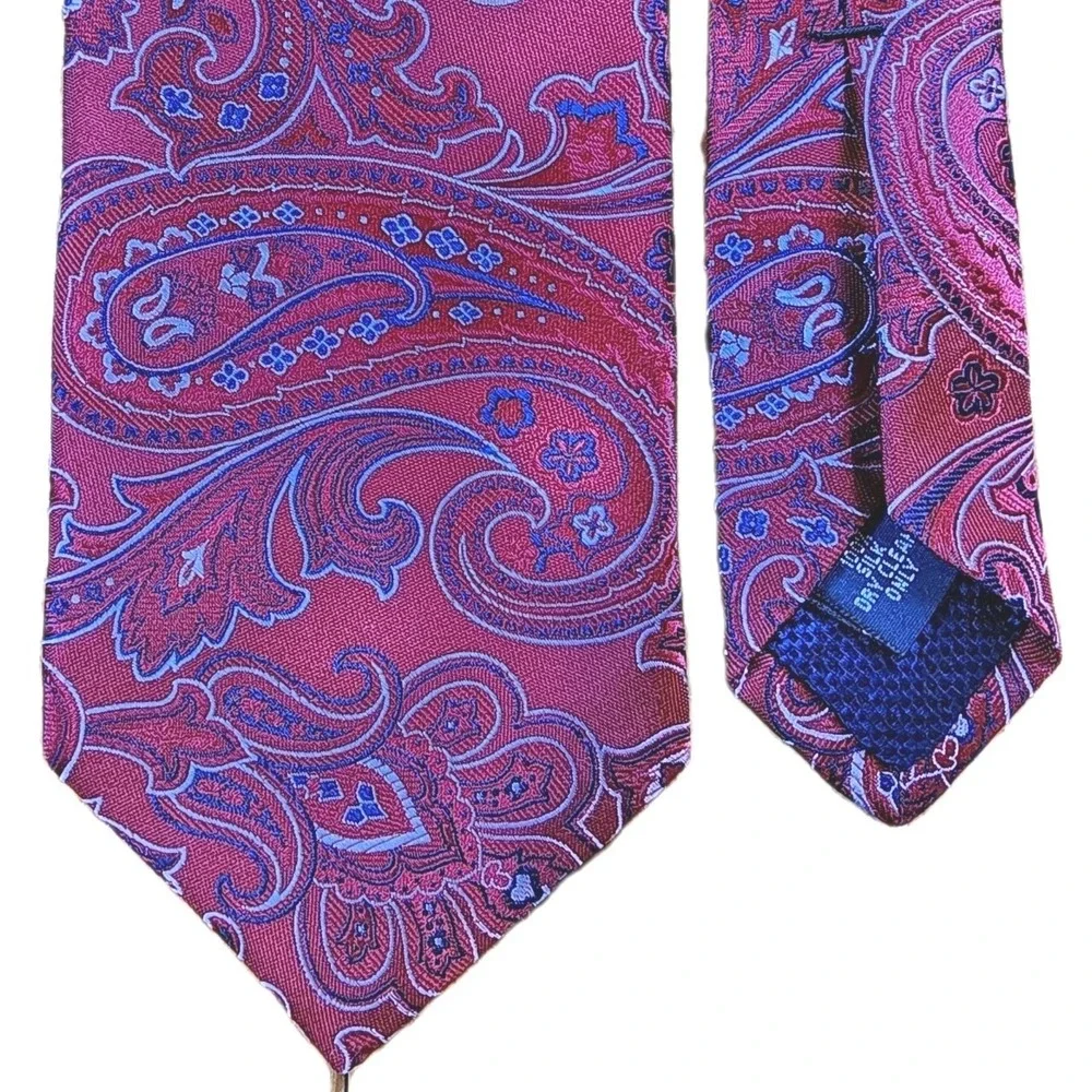 Cremieux Collection Silk Tie Red Paisley Hand Made‎ Classic Office Special Event